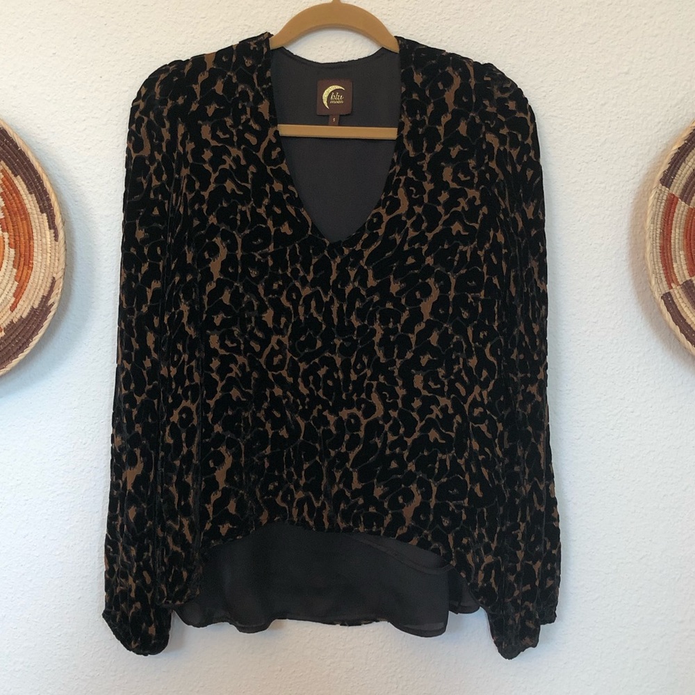 Blu Moon Leopard Bellsleeve Burnout Top